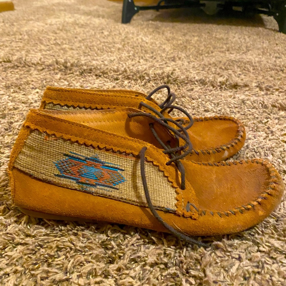 Minnetonka Moccasins - super comfy!